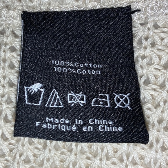 CHARLIE PAIGE - Cold Shoulder High-low Sweater (Size Small / Medium) - Picture 9 of 10